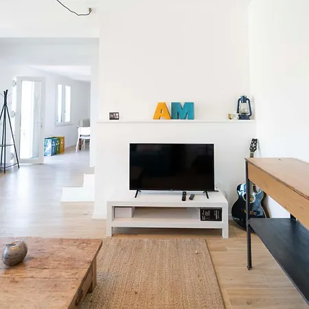 Ginestra: Seaside Terrace Retreat With Access Villa Sestri Levante