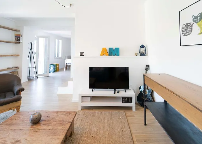 Ginestra: Seaside Terrace Retreat With Access Villa Sestri Levante